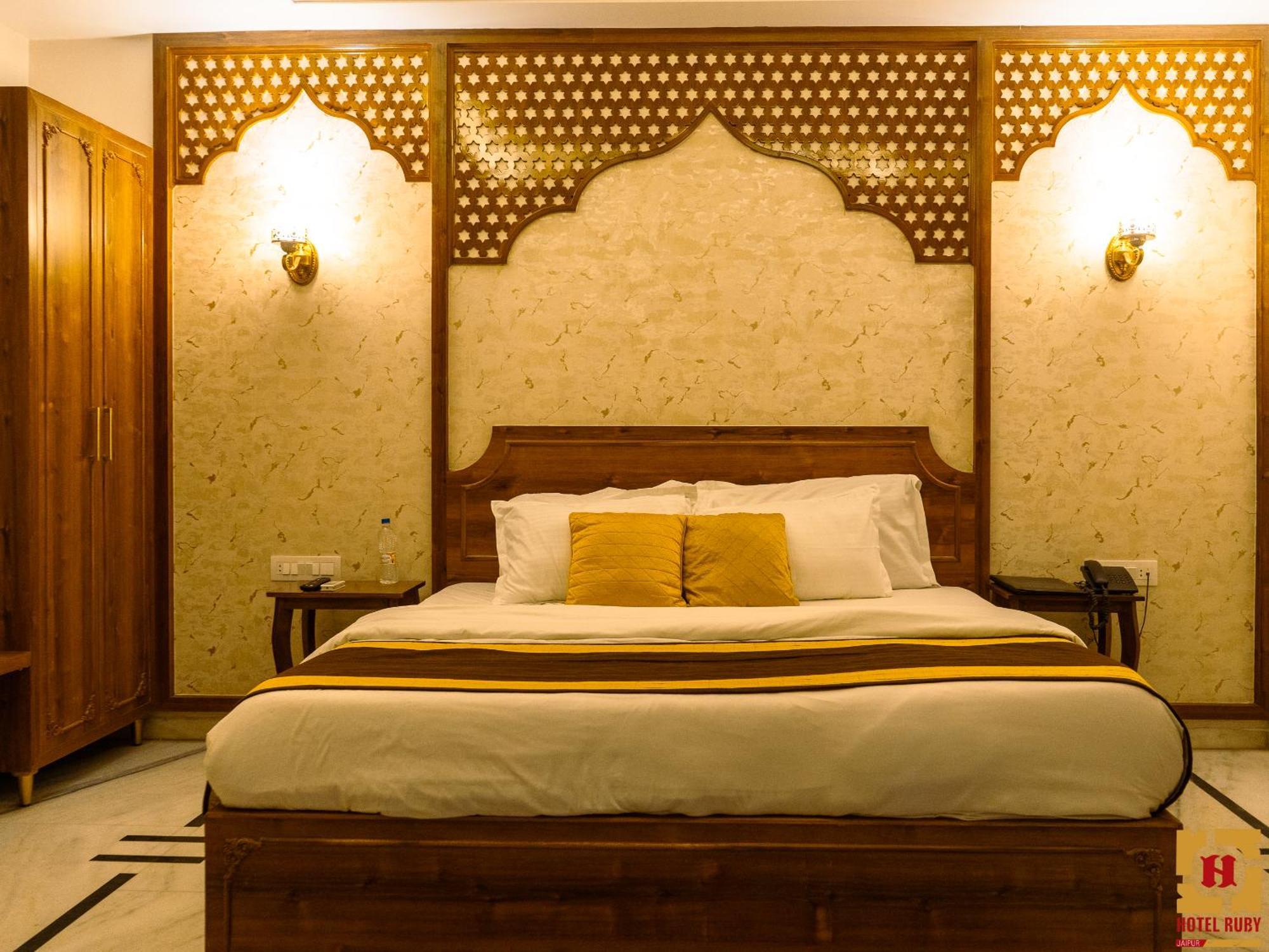 Hotel Ruby Dzsaipur Kültér fotó