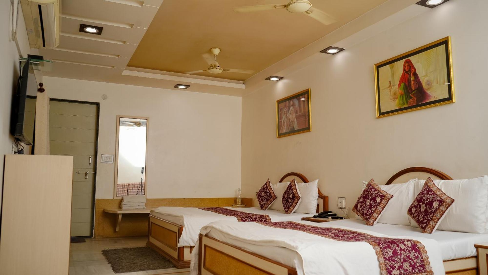 Hotel Ruby Dzsaipur Kültér fotó