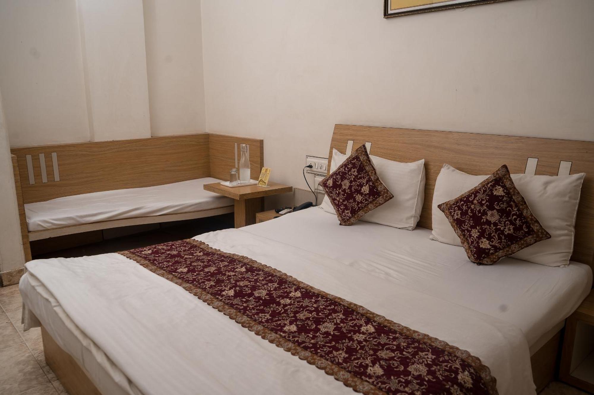 Hotel Ruby Dzsaipur Kültér fotó