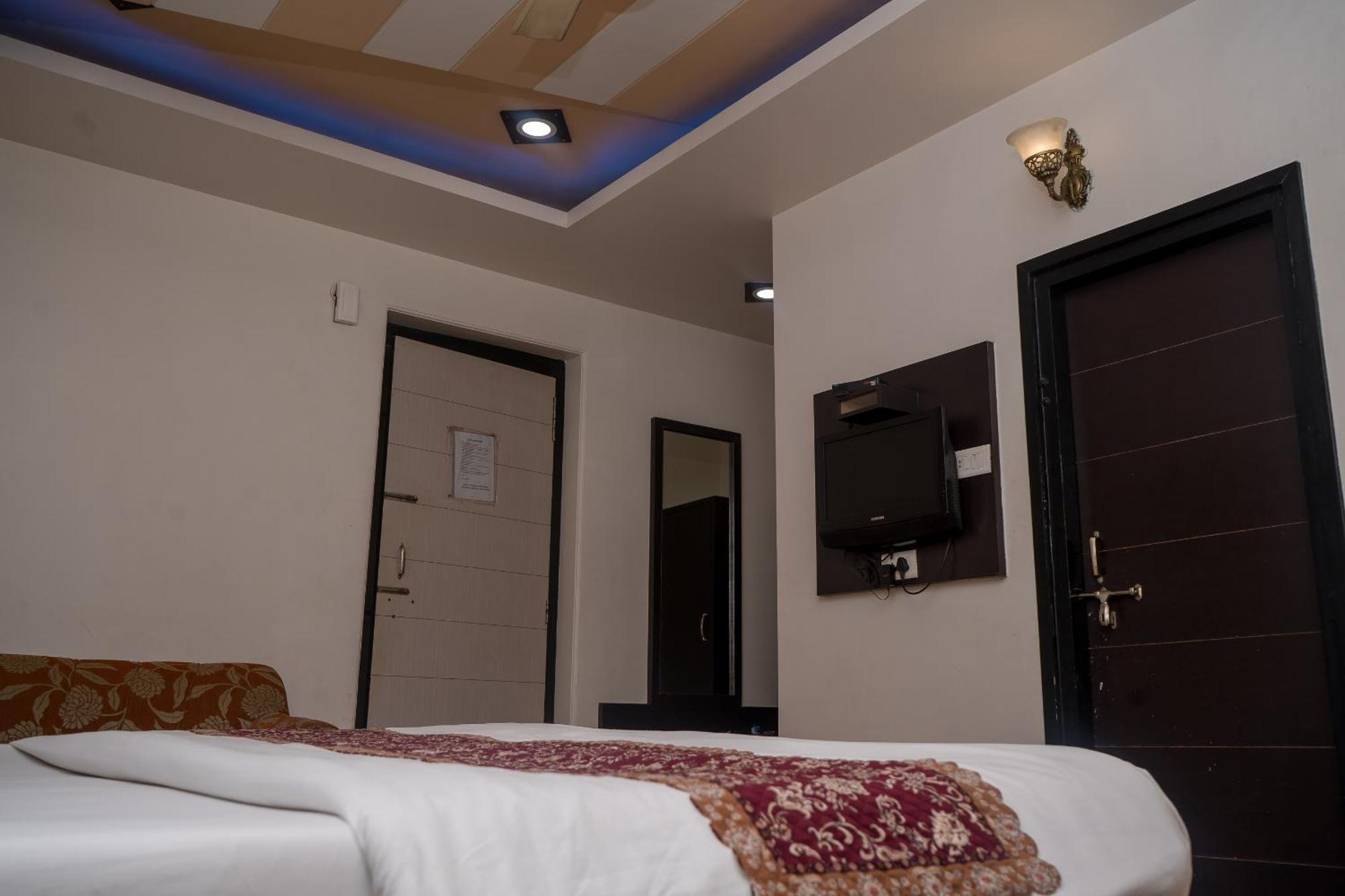 Hotel Ruby Dzsaipur Kültér fotó